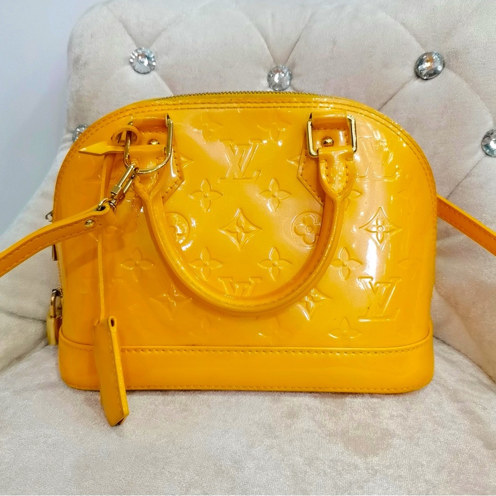 SOLDAuthentic Louis Vuitton Alma BB patent leather